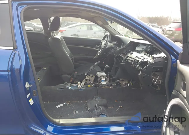 1HGCS1B89AA009566: 44125789