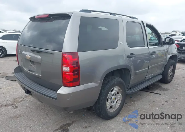 1GNFC13C48R188212: 44125855