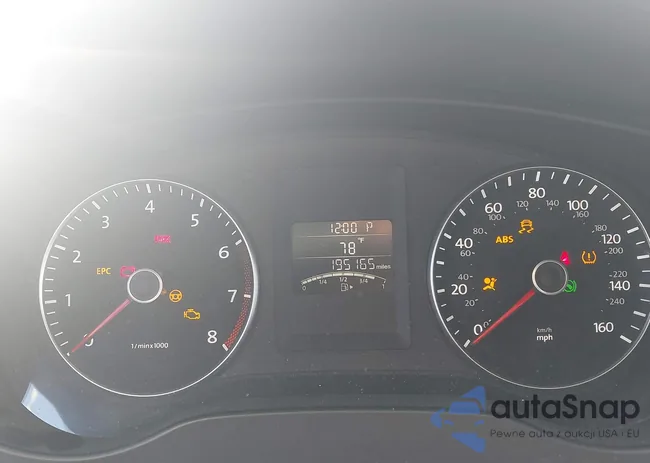 3VWD17AJXEM425614: 44125879