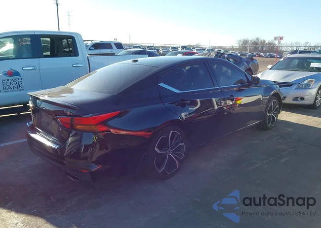 1N4BL4CV2PN322446: 44125885