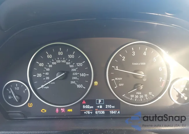 WBA8E1G39HNU18403: 44125950