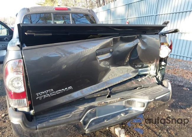 3TMLU4EN4BM074986: 44126002