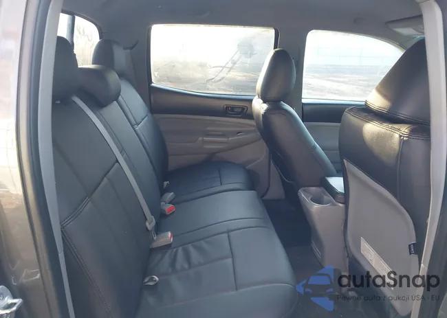 3TMLU4EN4BM074986: 44126002