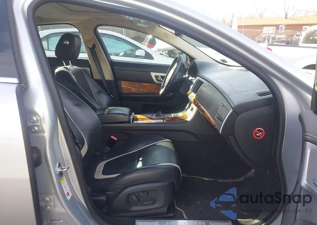 SAJWJ0FF5F8U52816: 44126044