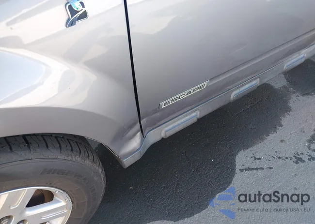 1FMCU49H08KB48615: 44126087