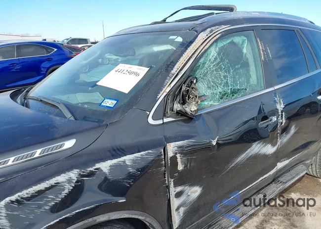 5GAKVCED8BJ325503: 44125096