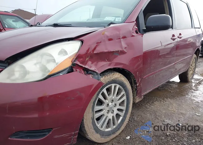 5TDBK23C28S012924: 44125127