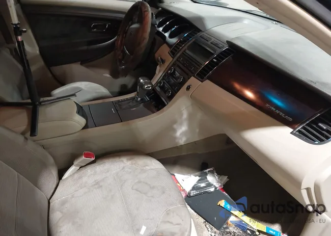 1FAHP2EW4AG151302: 44125315