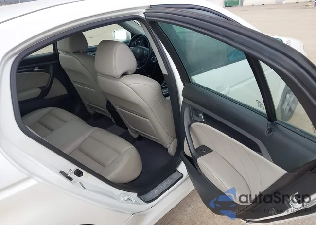 19UUA76508A048616: 44125343