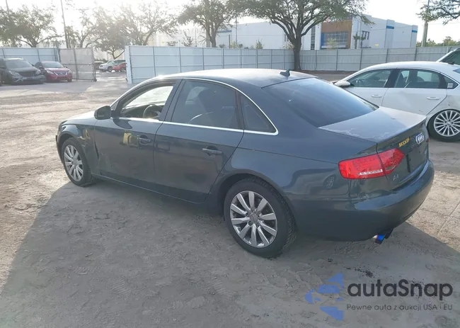 WAUEFAFL9AN038422: 44125353