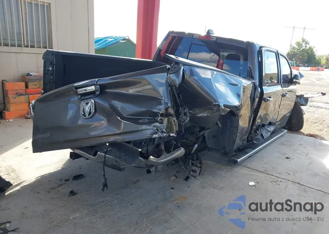 1C6SRFFTXLN240755: 44125365