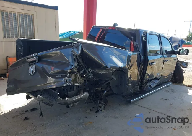 1C6SRFFTXLN240755: 44125365