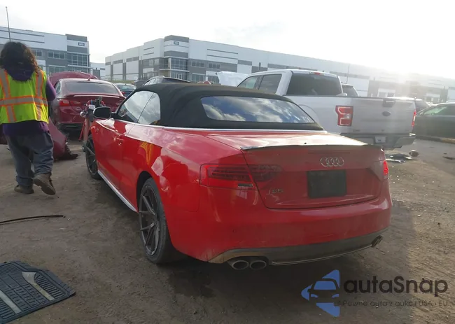 WAUCGAFH3EN014543: 44125378