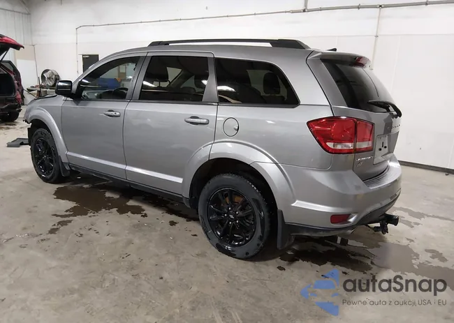 3C4PDDBG0KT821688: 44125474