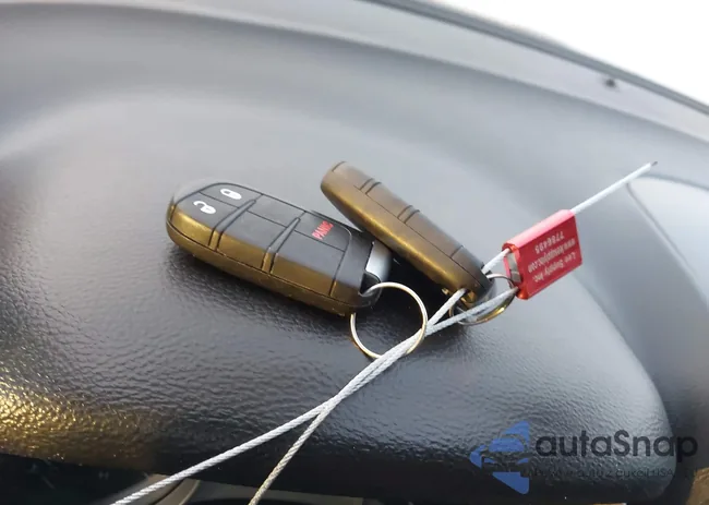 3C4PDDBG0KT821688: 44125474