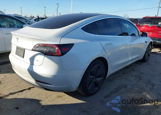 5YJ3E1EB8LF746510: 44125482