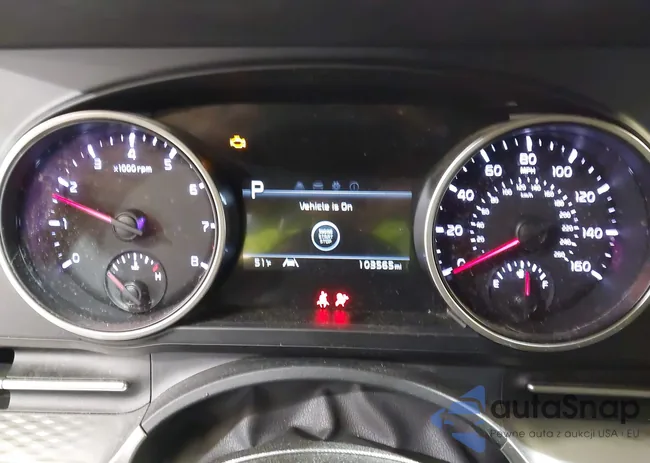 KNDNB4H3XP6210215: 44126491