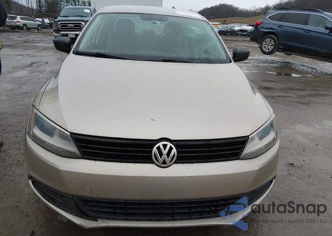3VW2K7AJ5DM309028: 44126496
