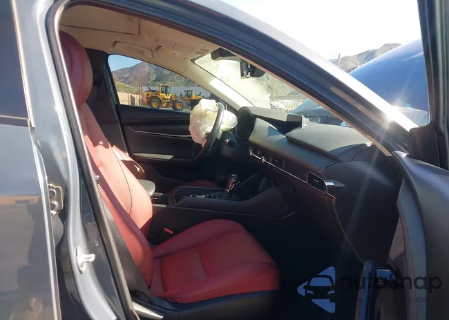 3MZBPACM0PM382544: 44126500