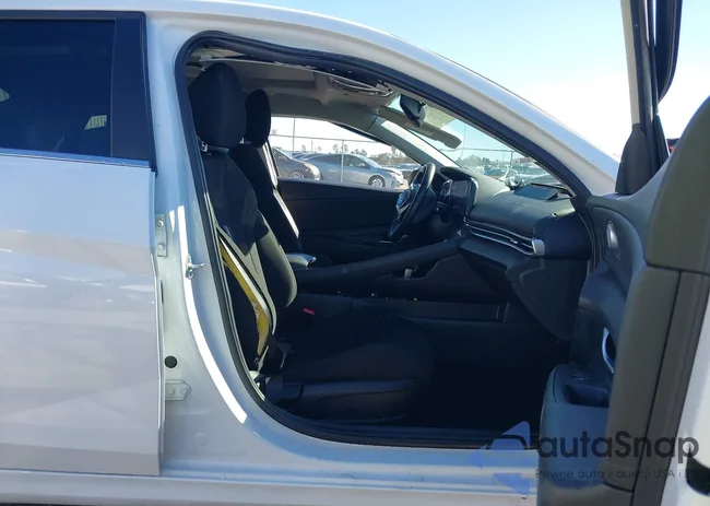 KMHLS4DG4SU912479: 44126531