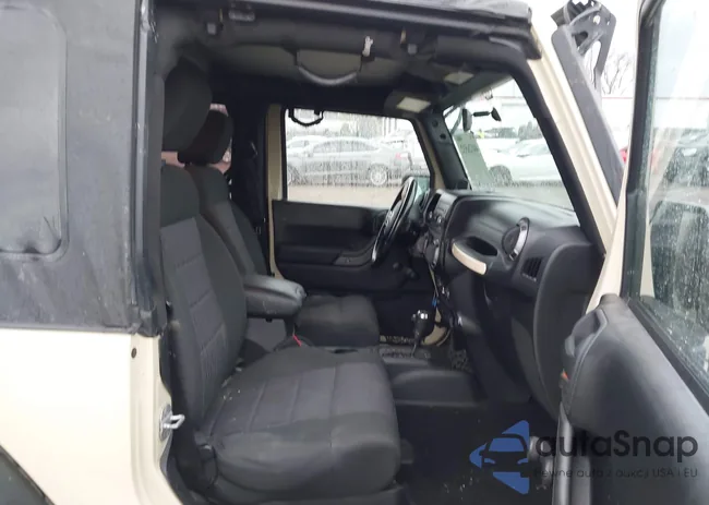 1J4AA2D12BL541031: 44126532