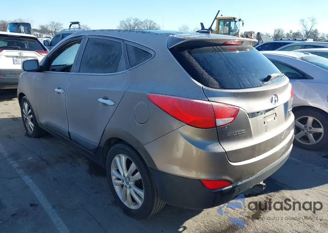 KM8JU3AC6CU435441: 44126566