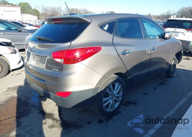 KM8JU3AC6CU435441: 44126566