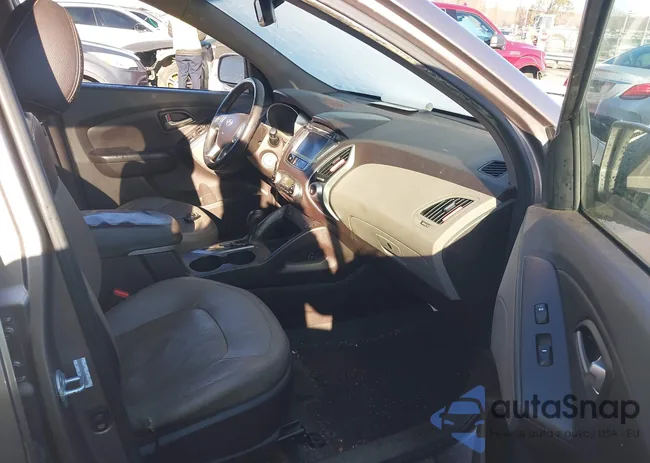 KM8JU3AC6CU435441: 44126566