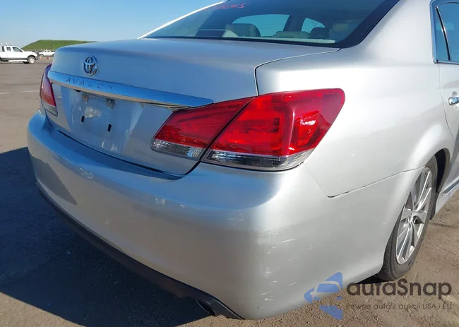 4T1BK3DB0BU375121: 44126598