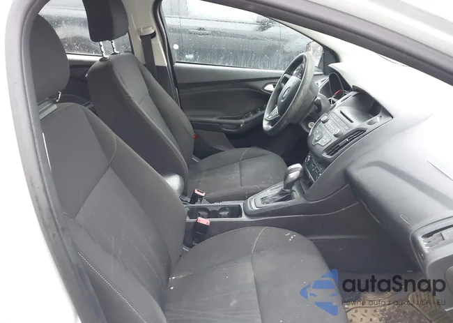 1FADP3F27FL280374: 44126661