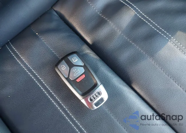 WA1EAAFY6P2011633: 44126741