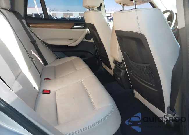 5UXWX9C54E0D39015: 44126745