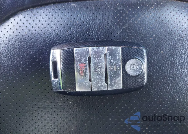 KNDJP3A54K7663254: 44126905