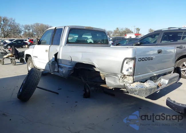 3B7HC13YX1G786579: 44126908