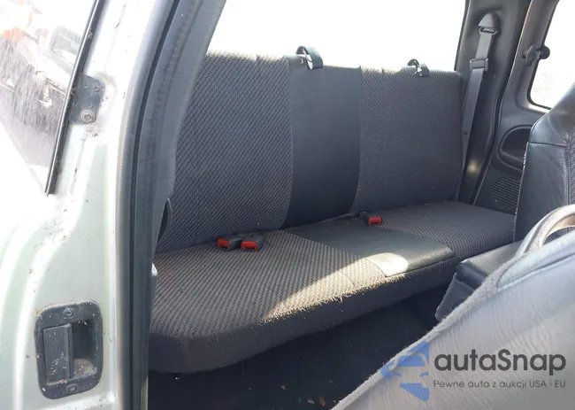 3B7HC13YX1G786579: 44126908