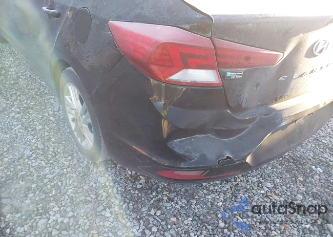 KMHD84LF4KU770565: 44126924