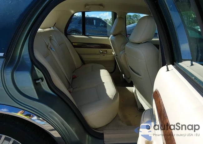 2MEFM74V66X647007: 44126927