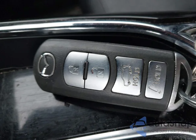 JM3TCBDY5K0316360: 44126946