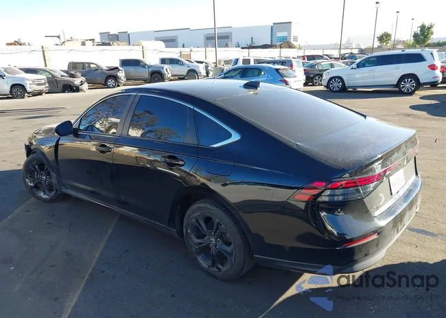 1HGCY1F25PA052993: 44127053