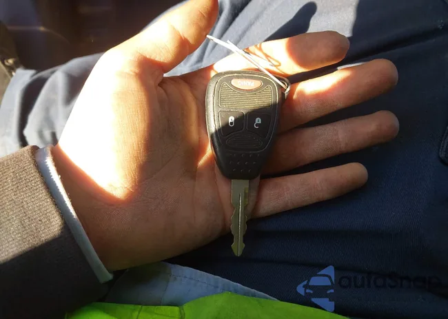 1C4NJCBB2CD687059: 44127075