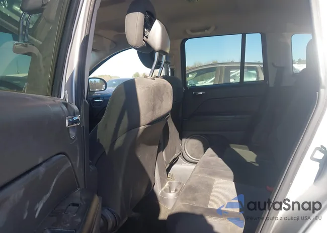 1C4NJCBB2CD687059: 44127075