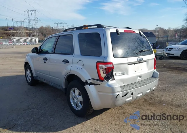 1FMCU9D78BKB69747: 44127087