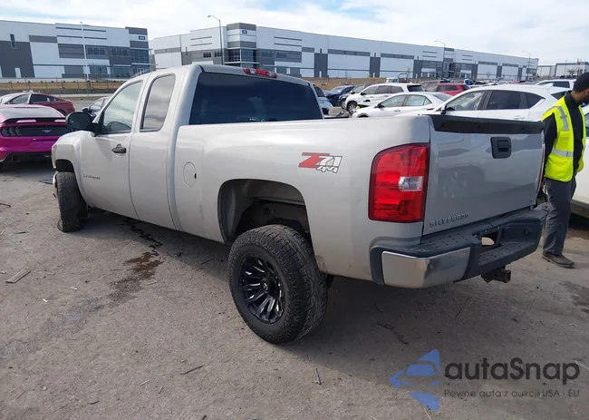 1GCEK19077Z610606: 44126100