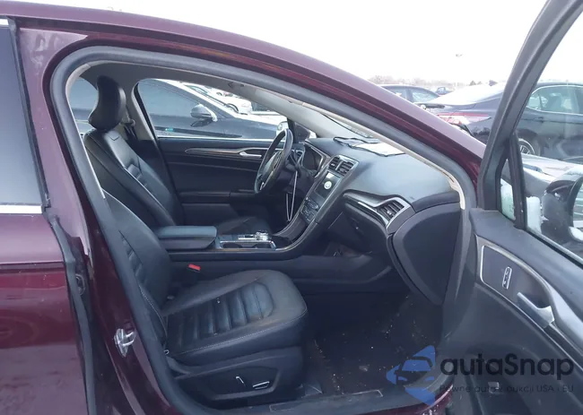 3FA6P0HD9HR341797: 44126135