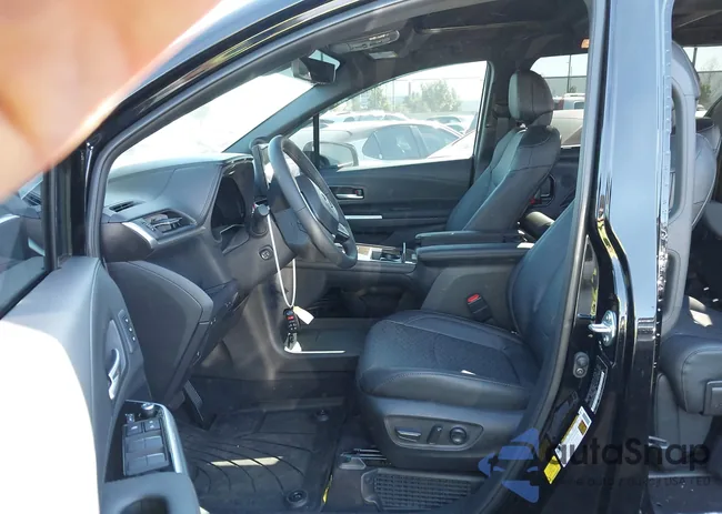 5TDZRKEC5SS289906: 44126153