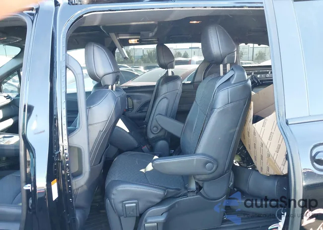 5TDZRKEC5SS289906: 44126153