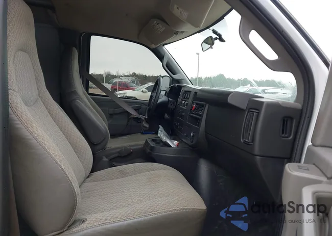 1GTW7AF77S1140592: 44126178