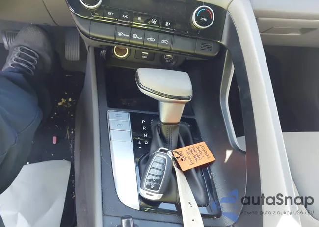 KMHLM4AG6MU196556: 44126300