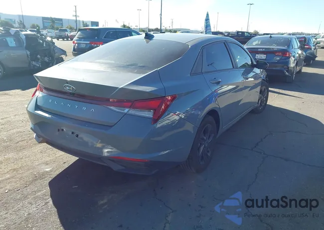 KMHLM4AG6MU196556: 44126300