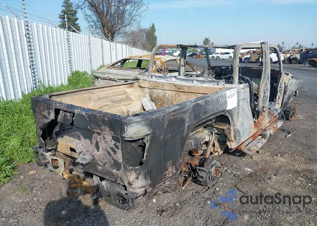 1C6HJTAG0ML523933: 44126317